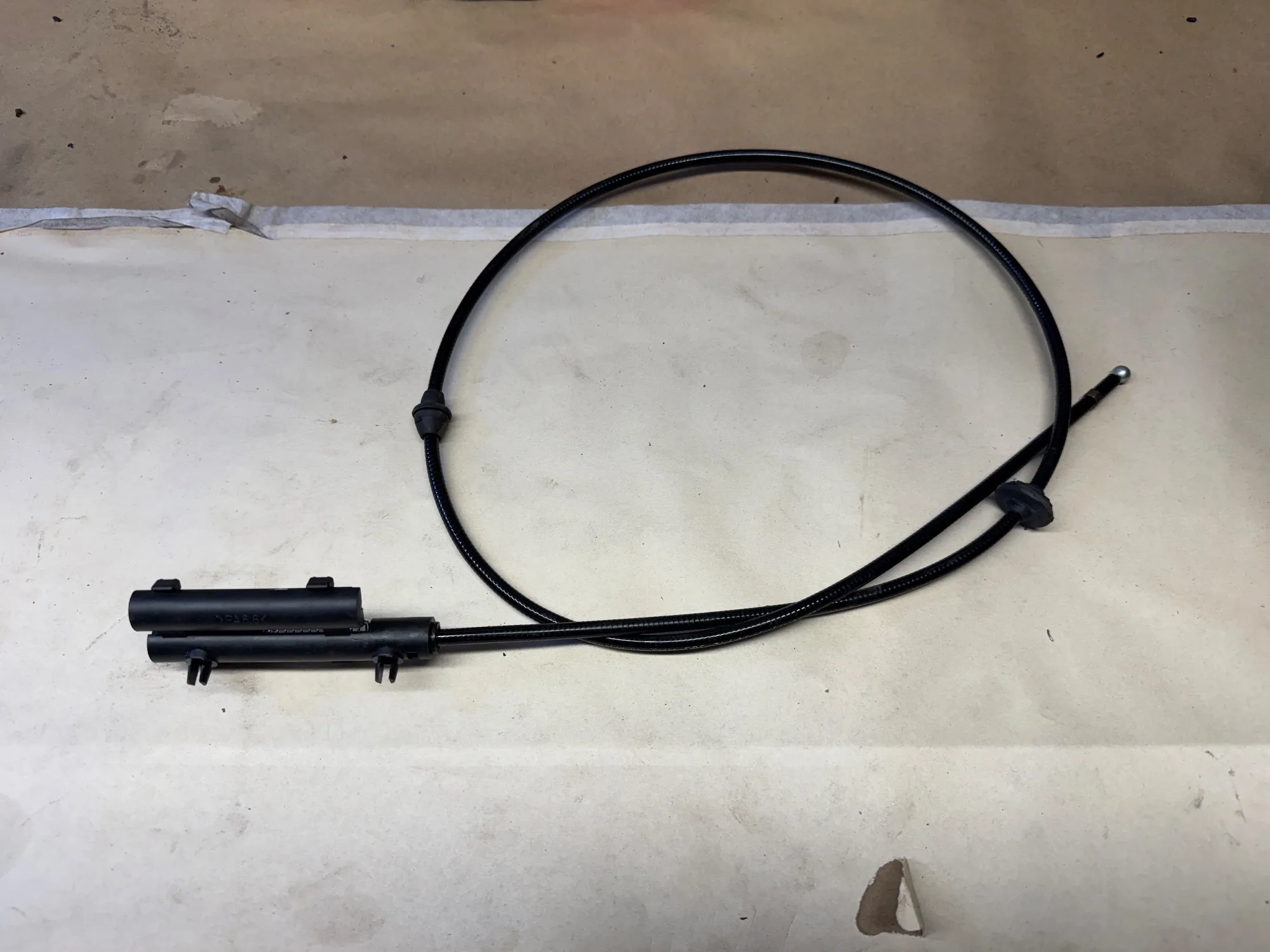 Cable Assembly with Ball-End Fitting & Dual-Channel Bracket - PN 7L5B23535B (possible VW hood release cable) - Compatibility Unverified — photo 2 of 3