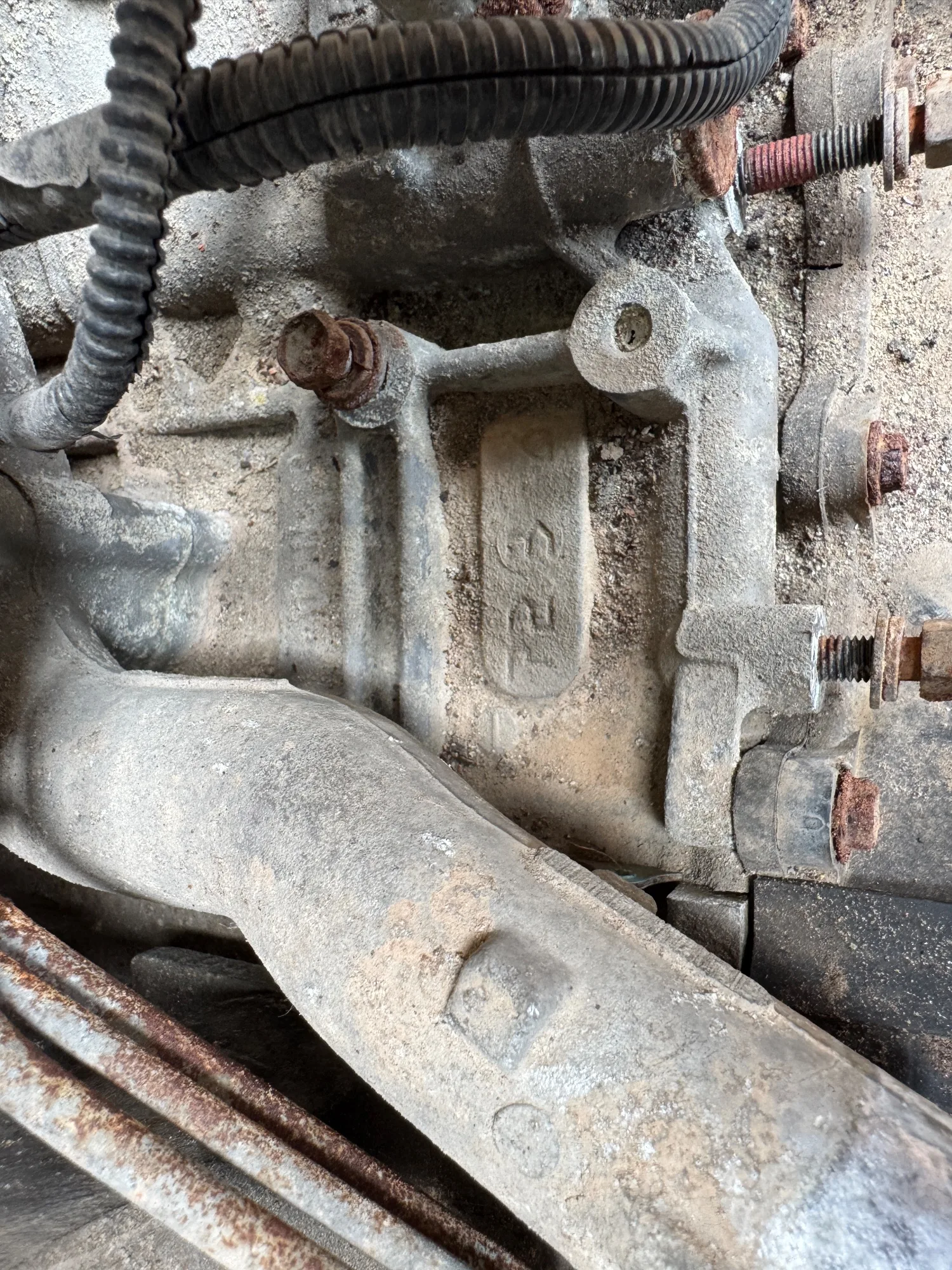 Subaru Flat-4 Boxer Engine with Front Subframe, Struts & Steering Rack (EJ-series, distributor ignition) - Popular VW Bus/Beetle Swap Engine — photo 2 of 4