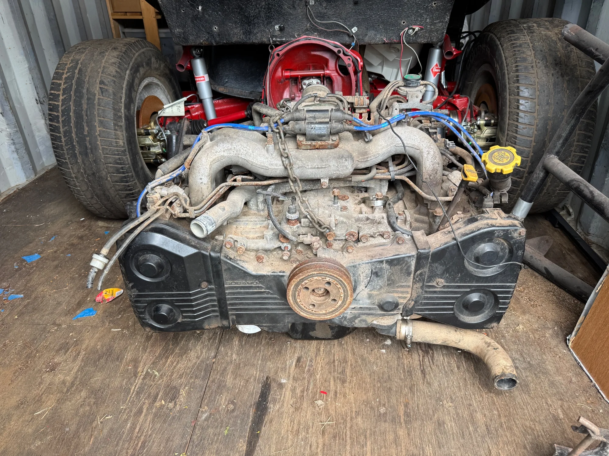 Subaru Flat-4 Boxer Engine with Front Subframe, Struts & Steering Rack (EJ-series, distributor ignition) - Popular VW Bus/Beetle Swap Engine — photo 1 of 4