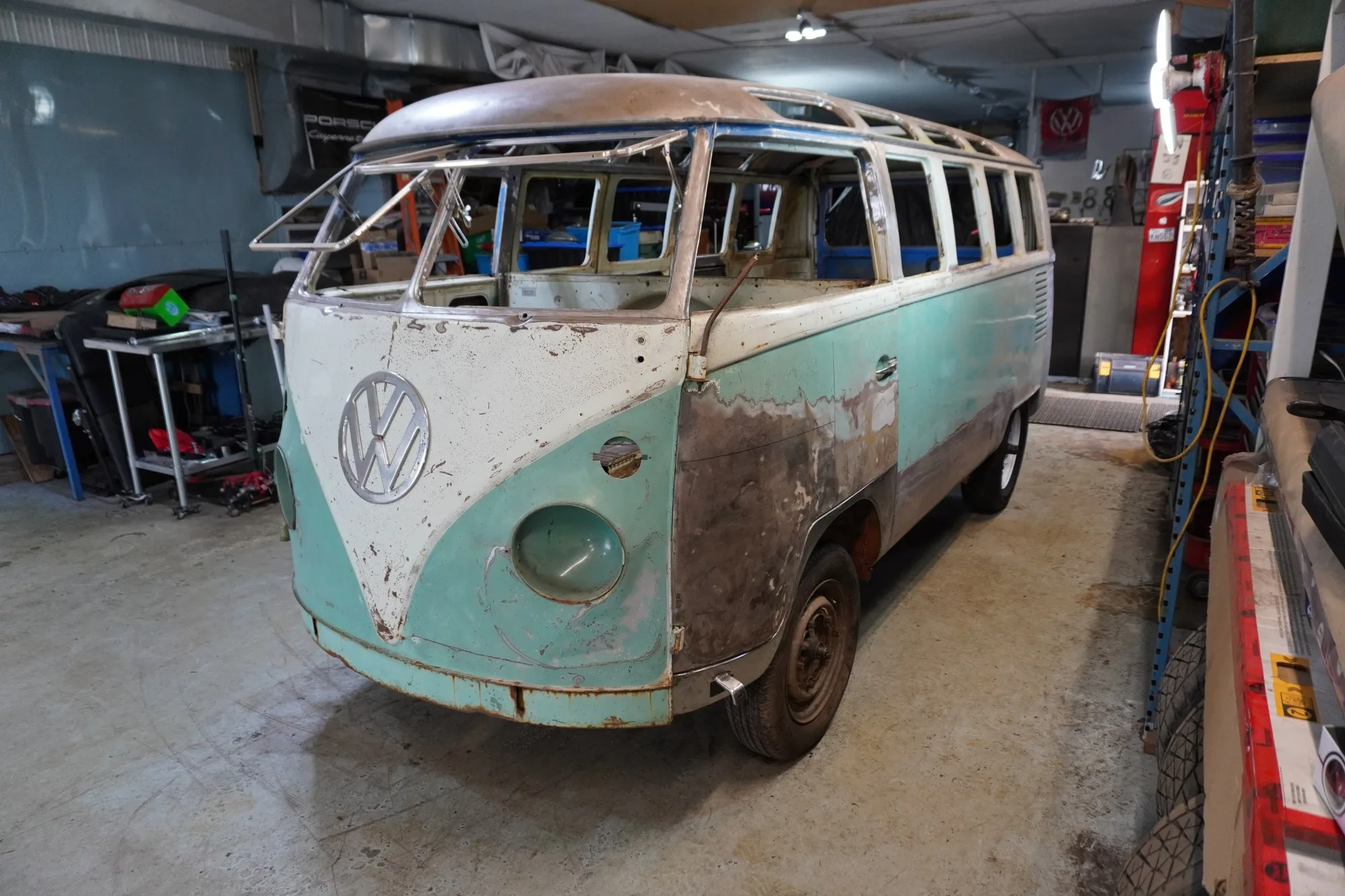 1964 VW 21-Window Deluxe Samba Bus Split Window — photo 7 of 18
